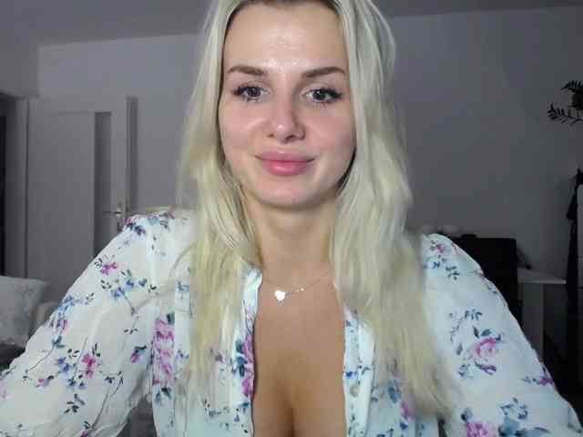 Cornelia22hot webcam
