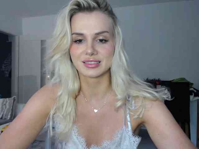 Cornelia22hot webcam