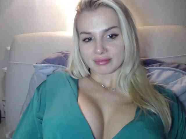 Cornelia22hot webcam