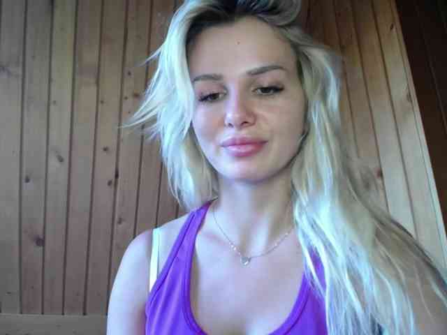 Cornelia22hot webcam