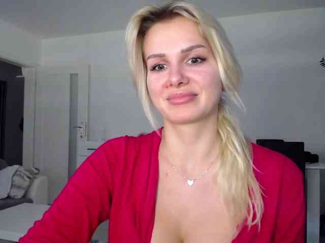 Cornelia22hot webcam