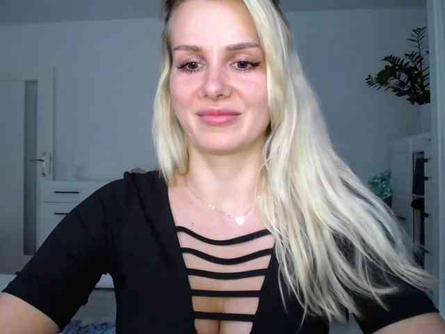 Cornelia22hot webcam