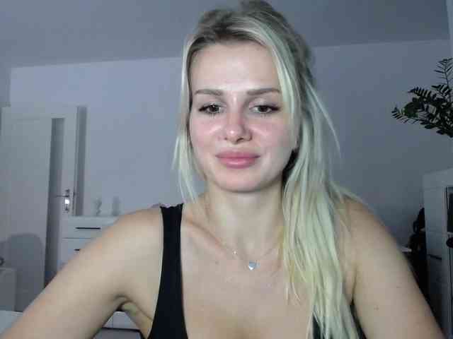 Cornelia22hot webcam