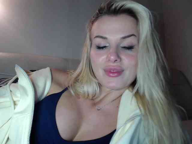 Cornelia22hot webcam