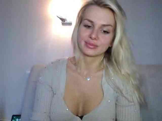 Cornelia22hot webcam