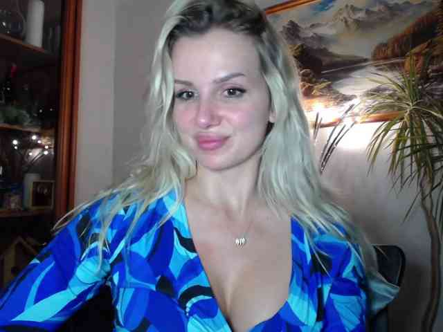 Cornelia22hot webcam
