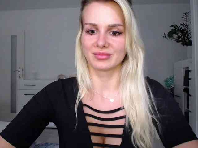Cornelia22hot webcam