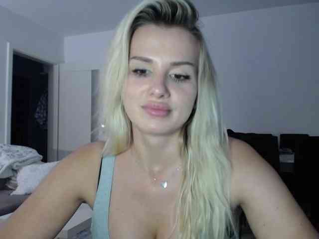 Cornelia22hot webcam