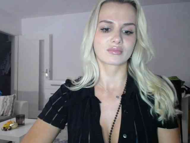 Cornelia22hot webcam