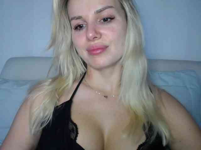 Cornelia22hot webcam