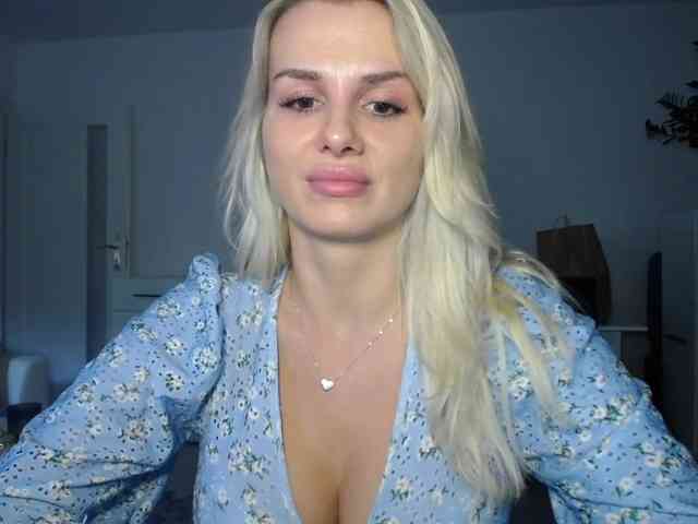 Cornelia22hot webcam