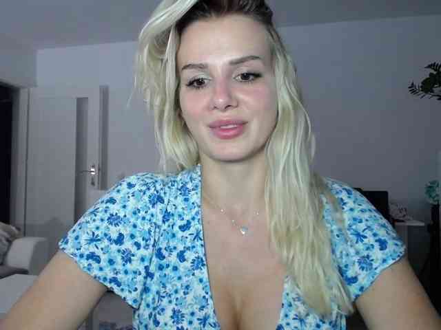 Cornelia22hot webcam