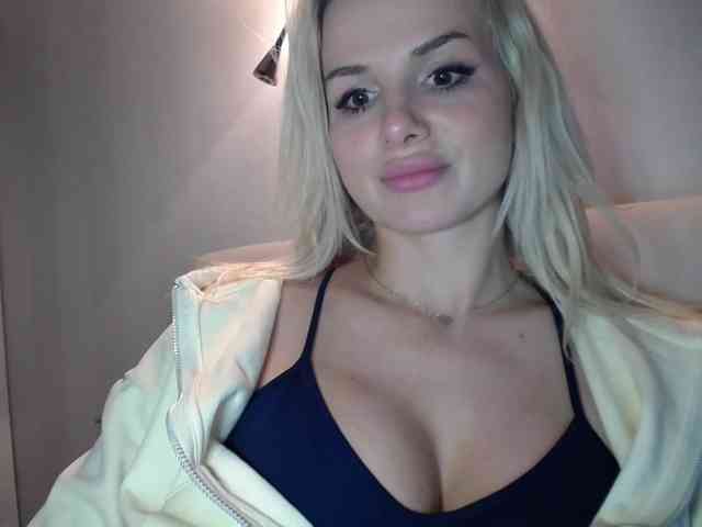 Cornelia22hot webcam