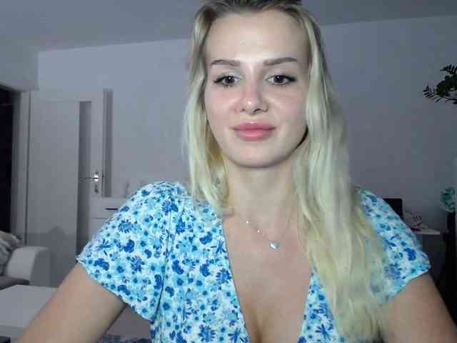 Cornelia22hot webcam