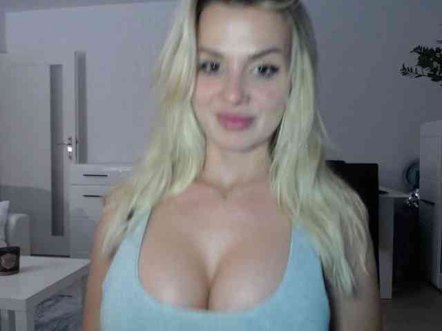 Cornelia22hot webcam