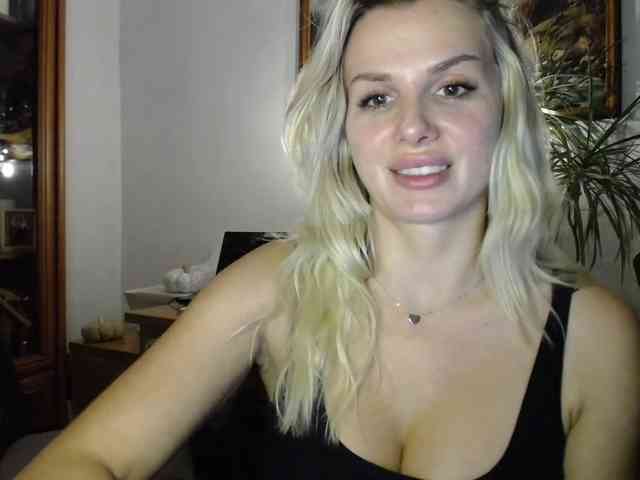 Cornelia22hot webcam
