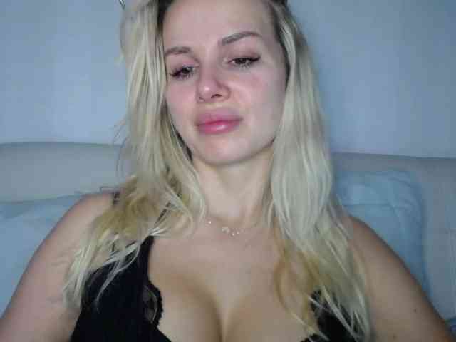 Cornelia22hot webcam