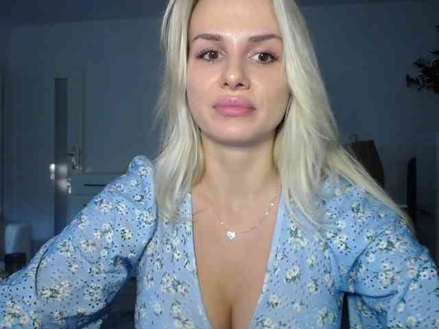 Cornelia22hot webcam