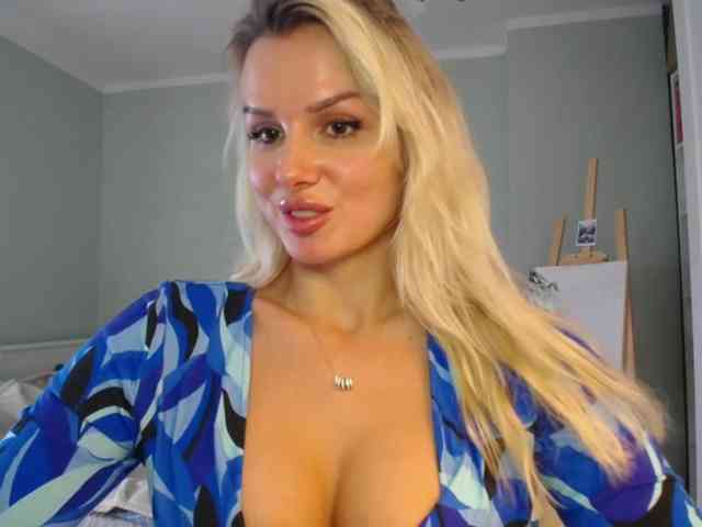 Cornelia22hot webcam