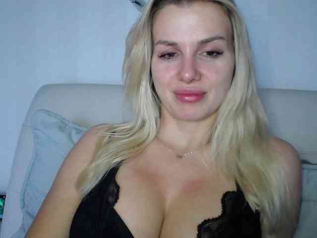 Cornelia22hot webcam
