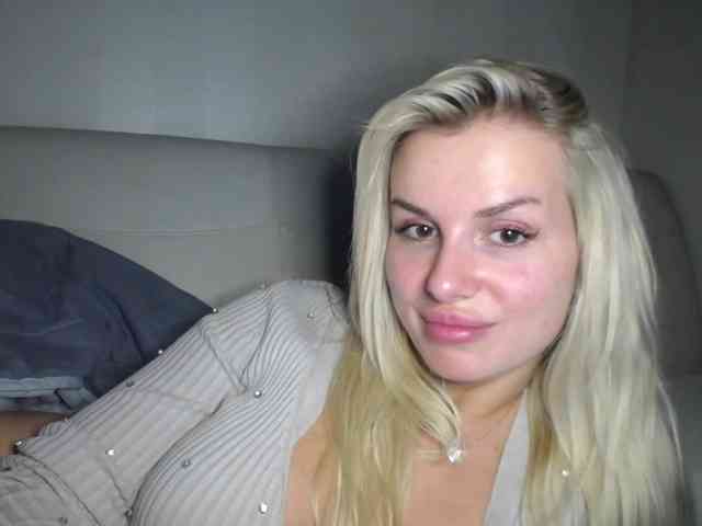 Cornelia22hot webcam