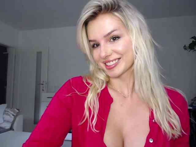 Cornelia22hot webcam