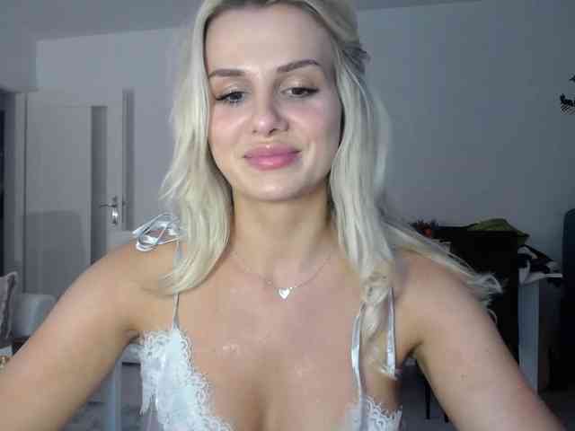 Cornelia22hot webcam