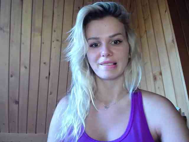 Cornelia22hot webcam