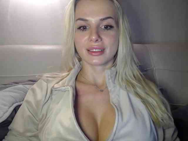 Cornelia22hot webcam