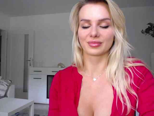 Cornelia22hot webcam