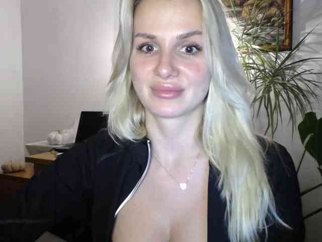 Cornelia22hot webcam