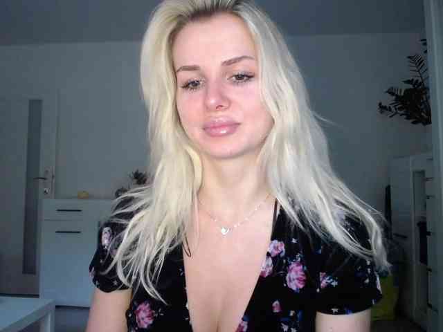 Cornelia22hot webcam