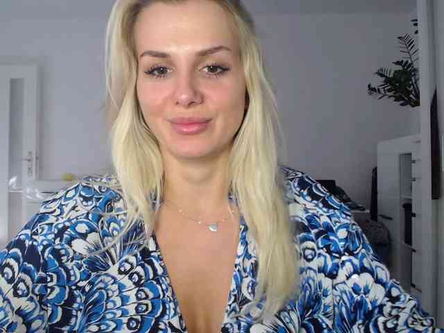 Cornelia22hot webcam