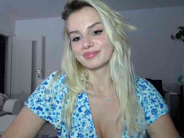 Cornelia22hot webcam