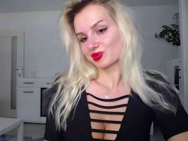 Cornelia22hot webcam