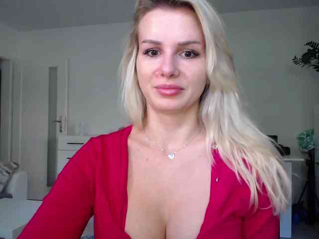 Cornelia22hot webcam