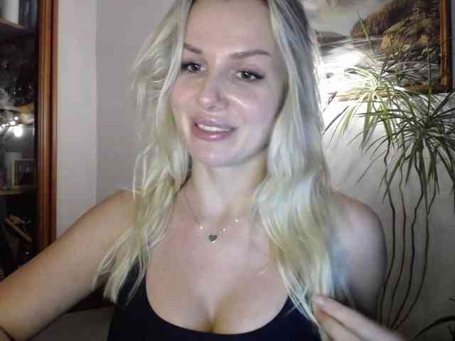 Cornelia22hot webcam