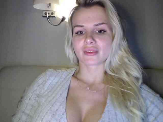 Cornelia22hot webcam