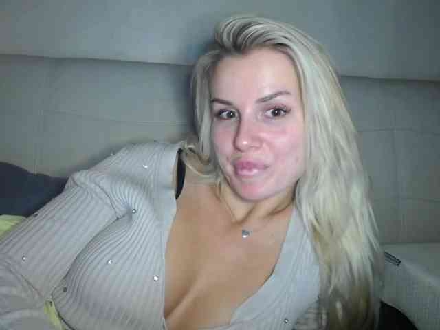 Cornelia22hot webcam
