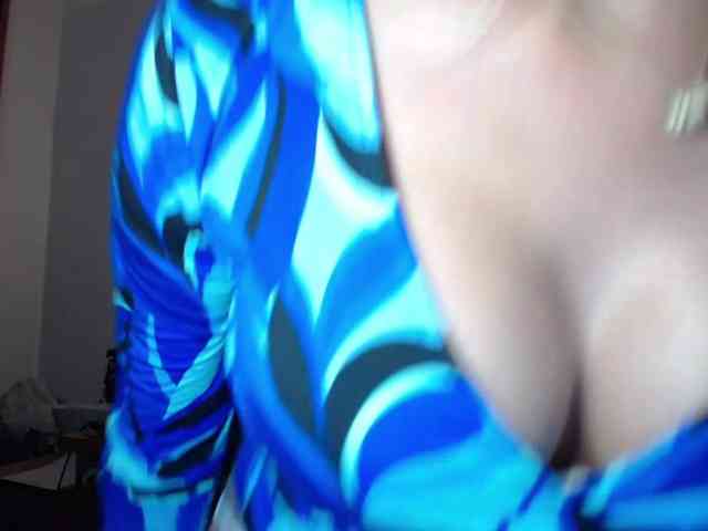 Cornelia22hot webcam