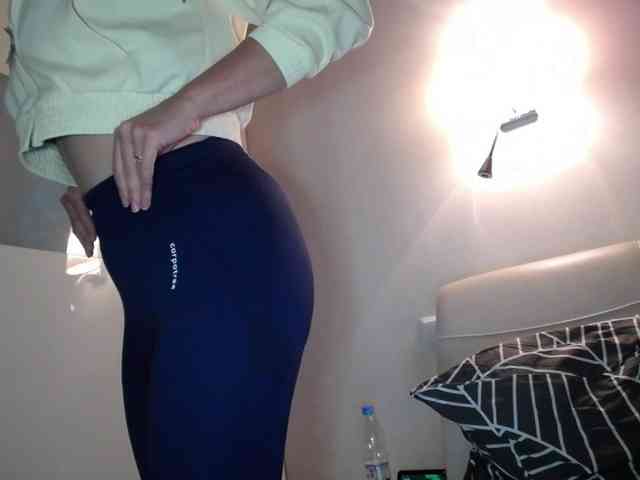 Cornelia22hot webcam