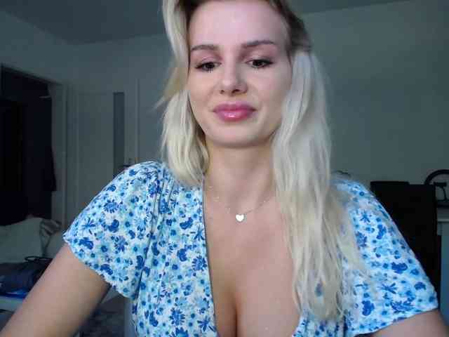 Cornelia22hot webcam