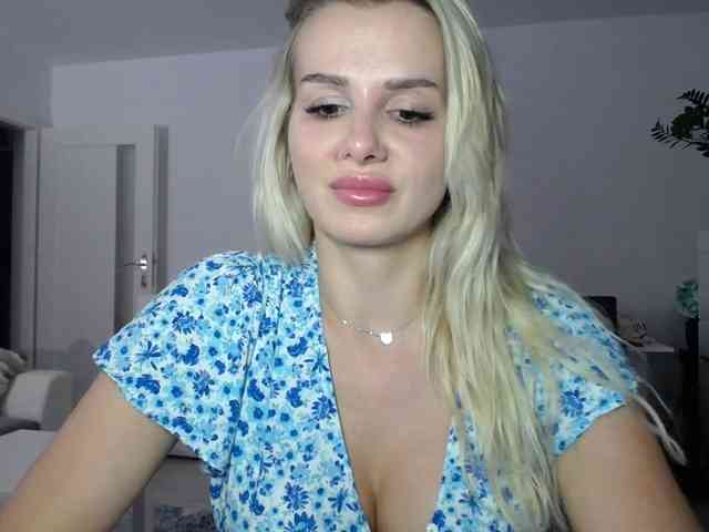 Cornelia22hot webcam