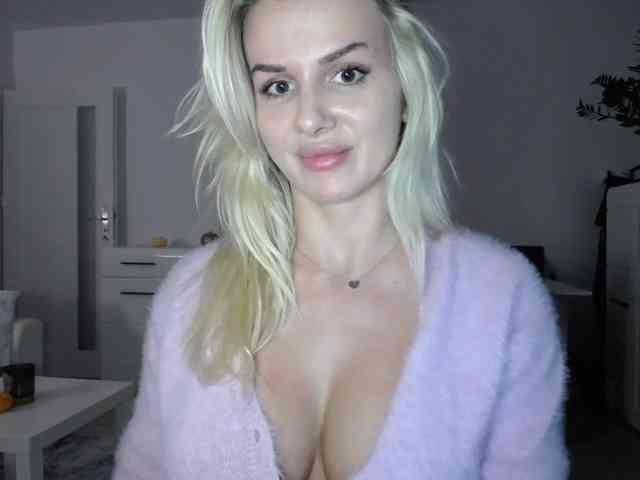 Cornelia22hot webcam