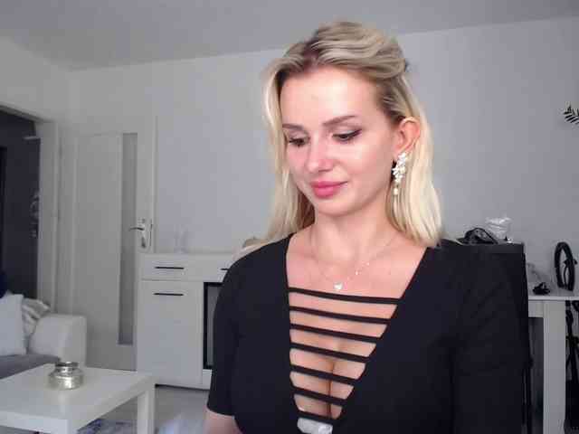 Cornelia22hot webcam