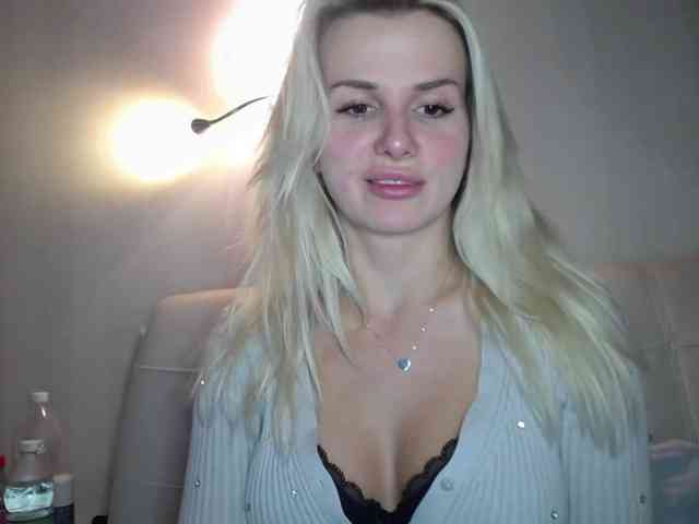 Cornelia22hot webcam
