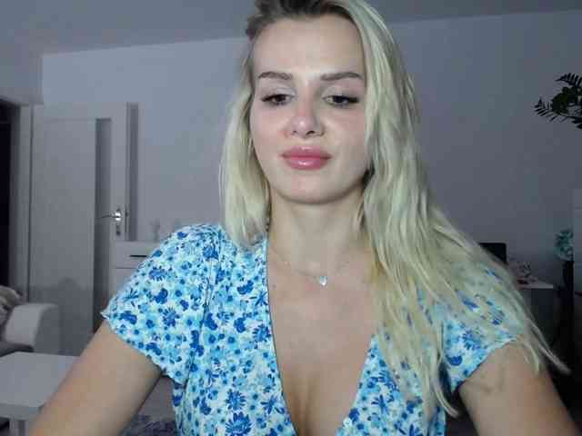 Cornelia22hot webcam