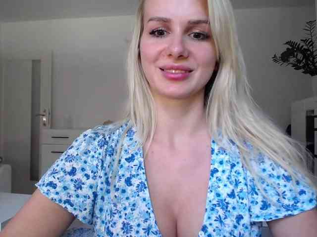 Cornelia22hot webcam