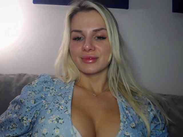 Cornelia22hot webcam