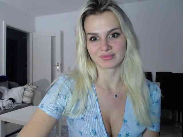 Cornelia22hot webcam